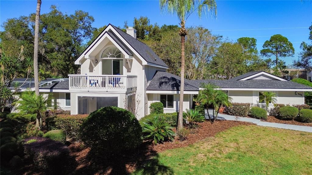 En Venta: $699,900 (4 camas, 2 baños, 2612 Pies cuadrados)