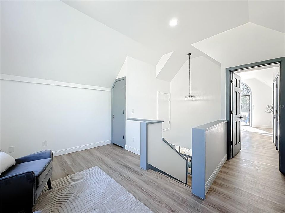 En Venta: $699,900 (4 camas, 2 baños, 2612 Pies cuadrados)