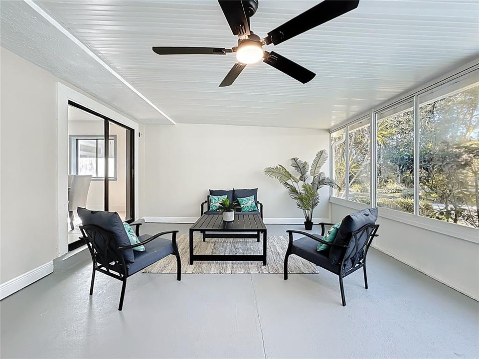 En Venta: $699,900 (4 camas, 2 baños, 2612 Pies cuadrados)