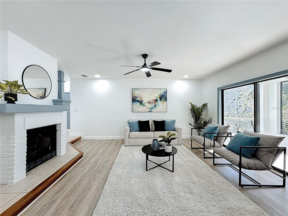 En Venta: $699,900 (4 camas, 2 baños, 2612 Pies cuadrados)