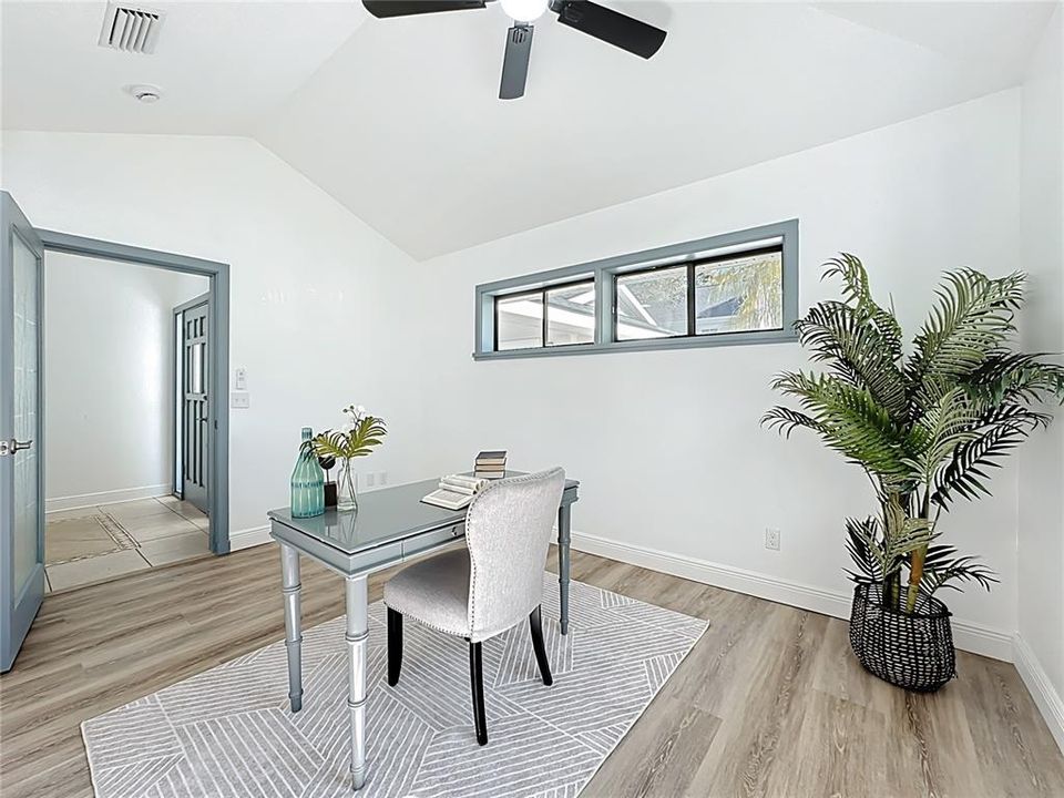 En Venta: $699,900 (4 camas, 2 baños, 2612 Pies cuadrados)