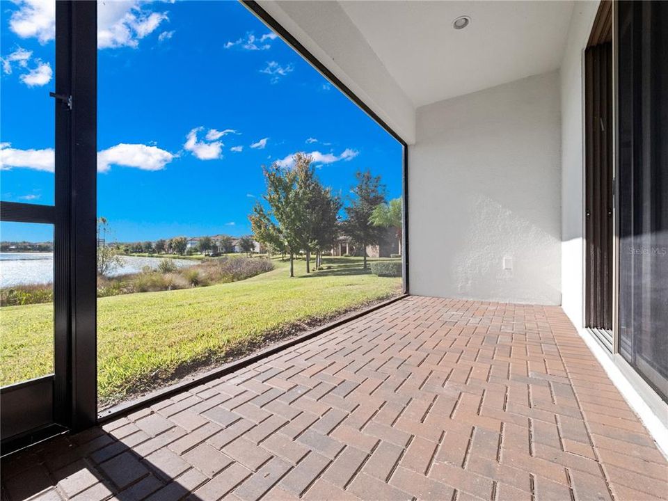 For Sale: $1,225,000 (5 beds, 4 baths, 4008 Square Feet)