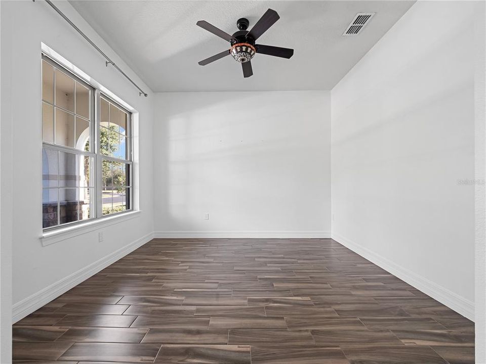 For Sale: $1,225,000 (5 beds, 4 baths, 4008 Square Feet)