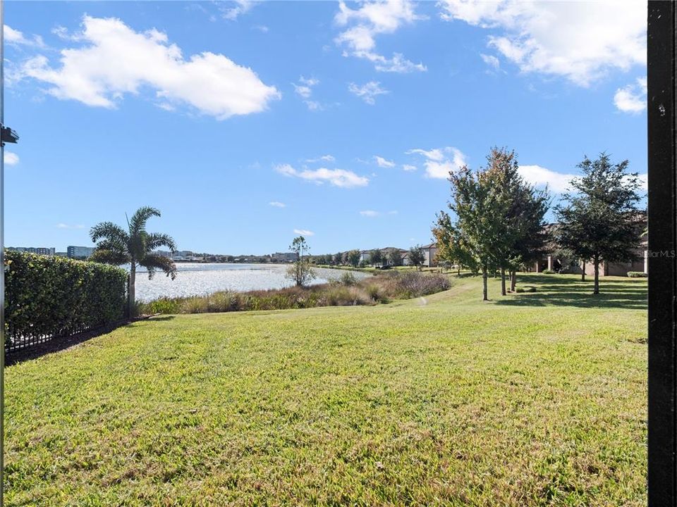 For Sale: $1,225,000 (5 beds, 4 baths, 4008 Square Feet)