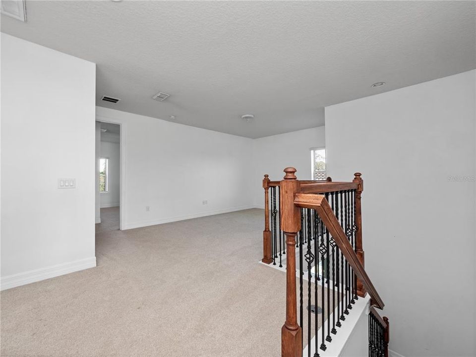 For Sale: $1,225,000 (5 beds, 4 baths, 4008 Square Feet)