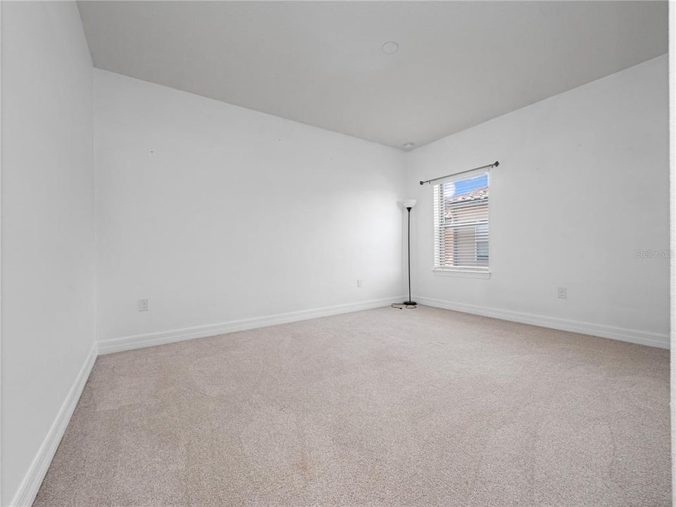 For Sale: $1,225,000 (5 beds, 4 baths, 4008 Square Feet)