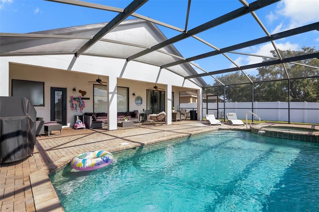 待售: $455,000 (4 贝兹, 3 浴室, 1962 平方英尺)