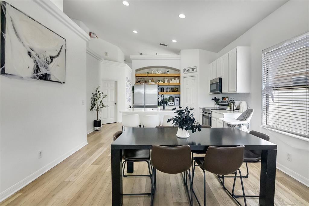 待售: $455,000 (4 贝兹, 3 浴室, 1962 平方英尺)