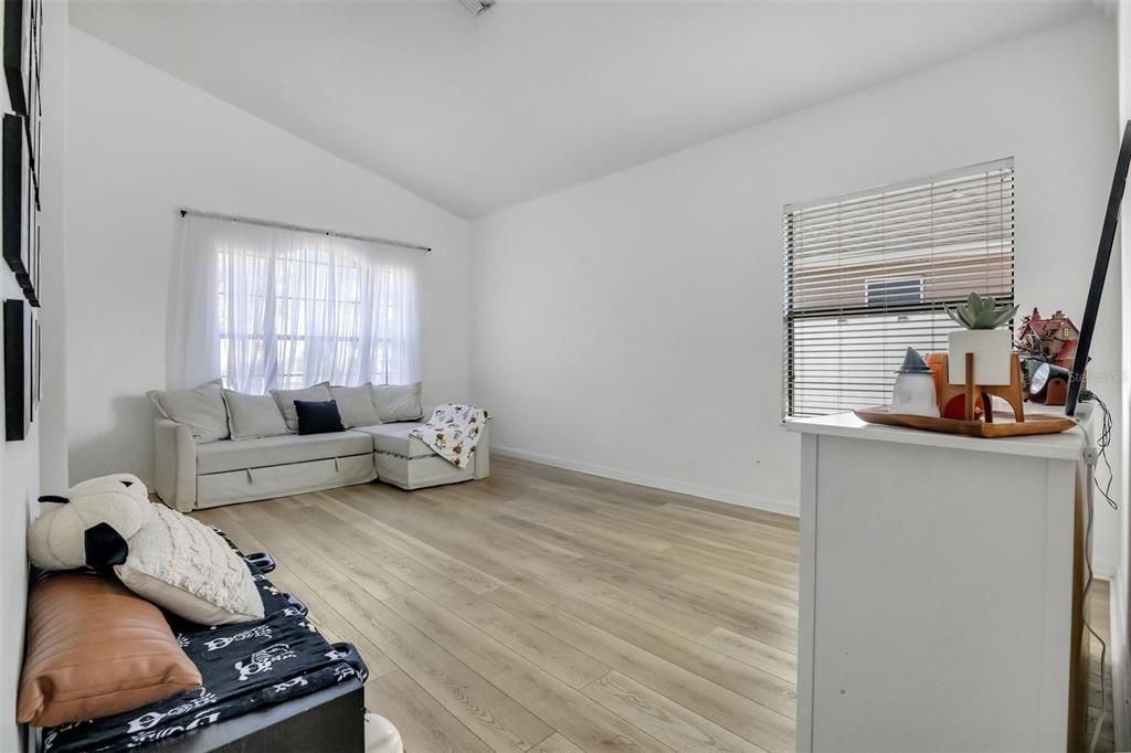 待售: $455,000 (4 贝兹, 3 浴室, 1962 平方英尺)