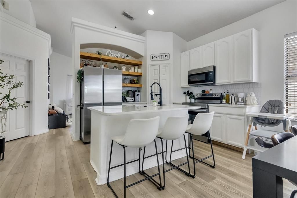 待售: $455,000 (4 贝兹, 3 浴室, 1962 平方英尺)