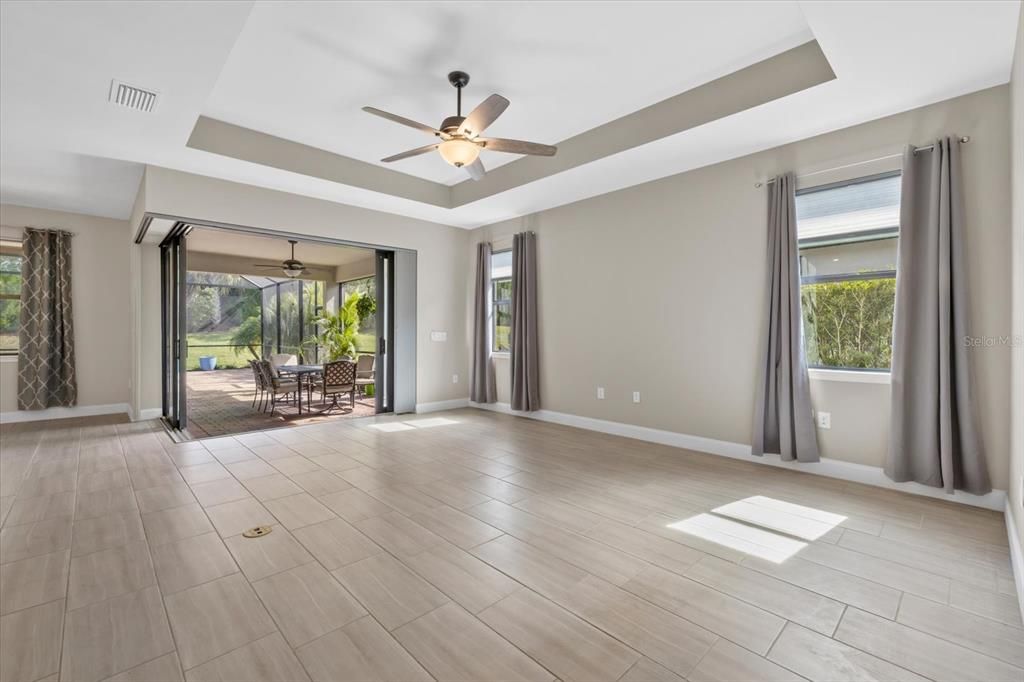 For Sale: $699,999 (2 beds, 2 baths, 1930 Square Feet)