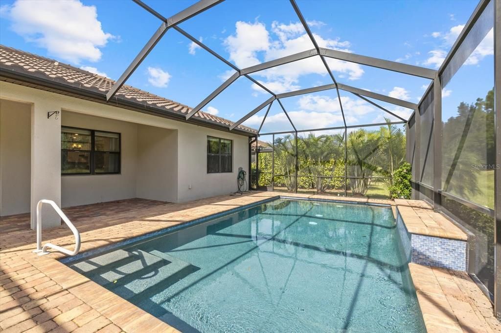 For Sale: $699,999 (2 beds, 2 baths, 1930 Square Feet)