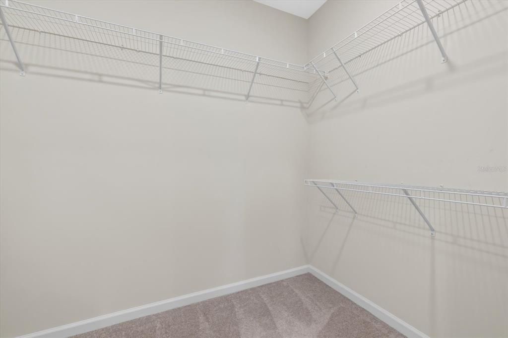 For Sale: $699,999 (2 beds, 2 baths, 1930 Square Feet)