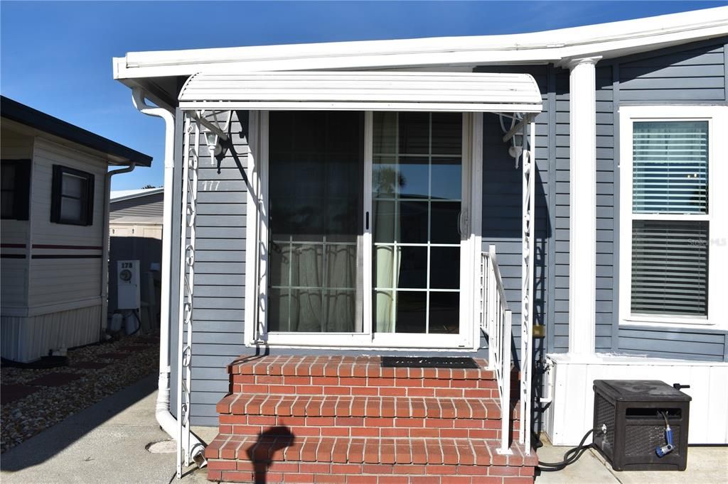 На продажу: $124,900 (1 спален, 1 ванн, 710 Квадратных фут)