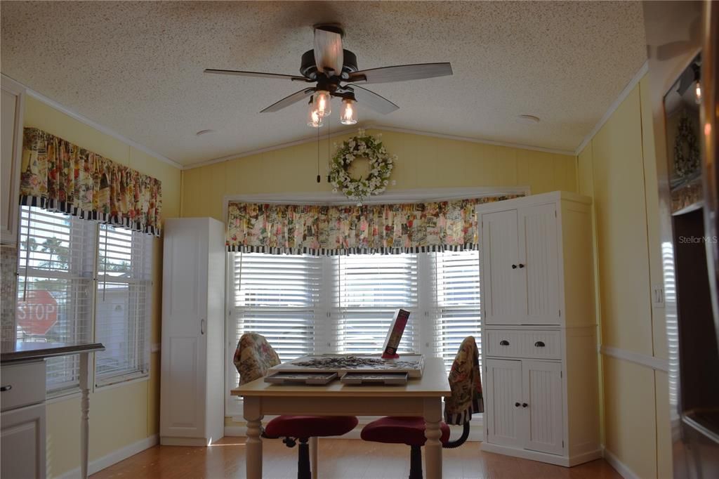 На продажу: $124,900 (1 спален, 1 ванн, 710 Квадратных фут)