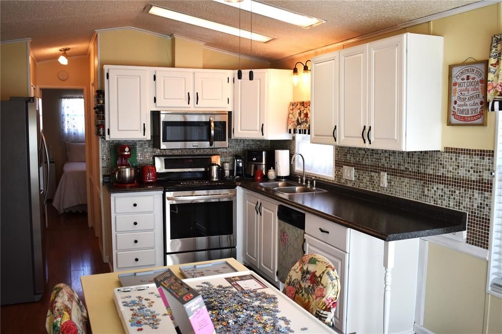 На продажу: $124,900 (1 спален, 1 ванн, 710 Квадратных фут)