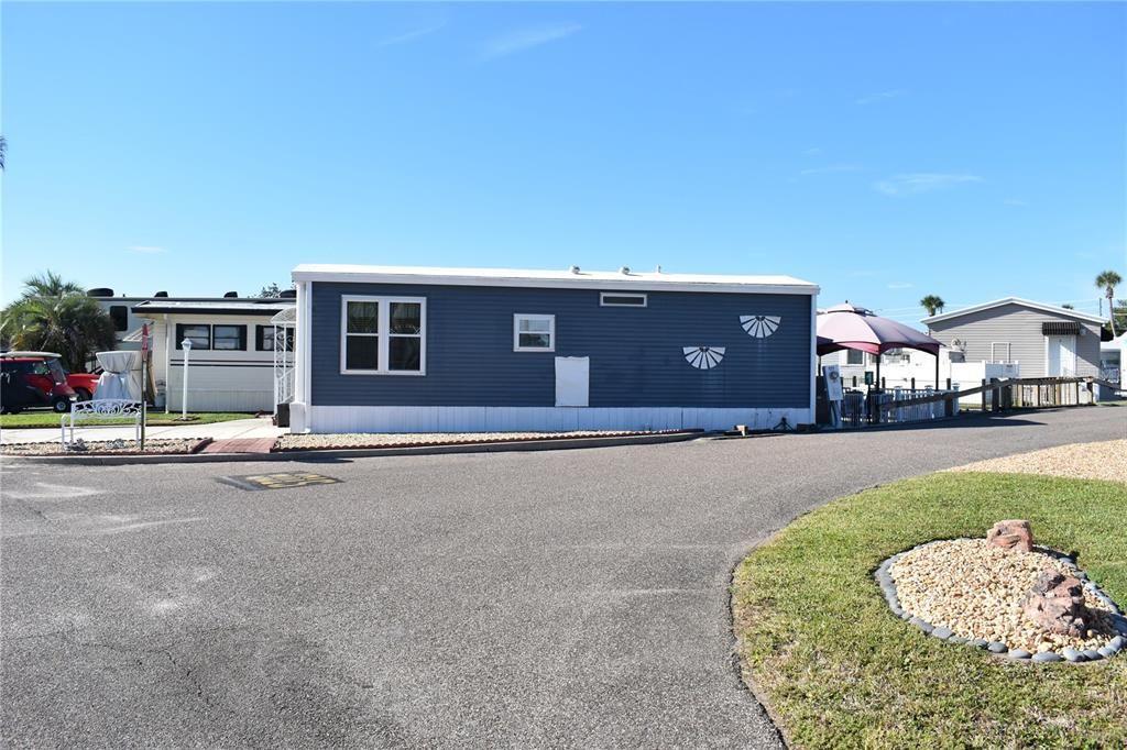 На продажу: $124,900 (1 спален, 1 ванн, 710 Квадратных фут)