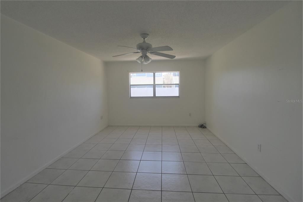 出租: $1,600 (2 贝兹, 2 浴室, 962 平方英尺)