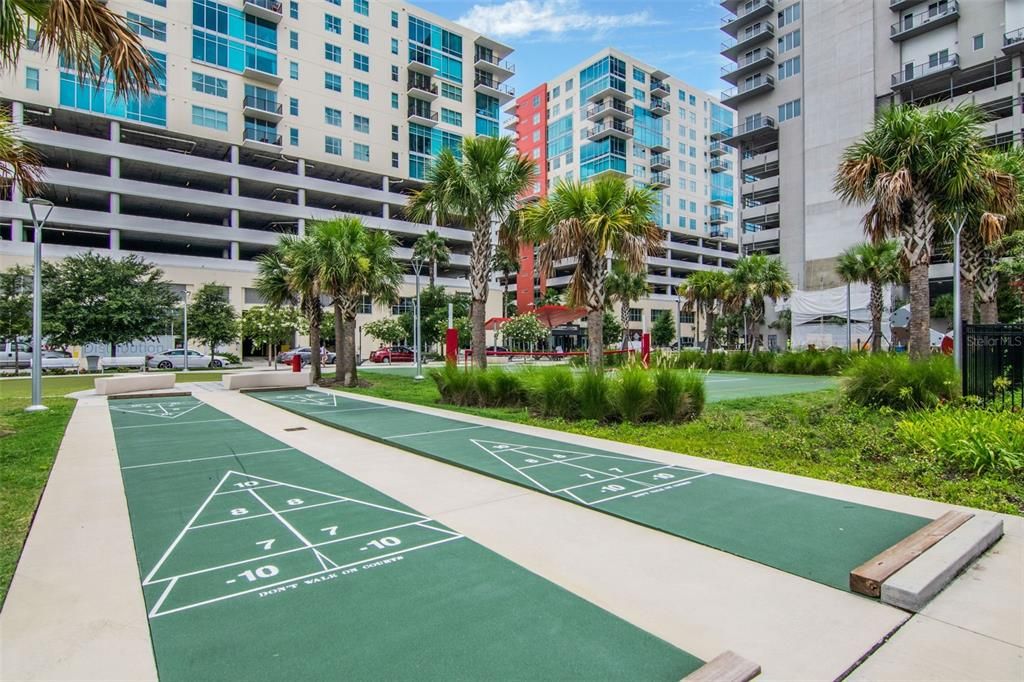 Active With Contract: $2,650 (2 beds, 1 baths, 1050 Square Feet)