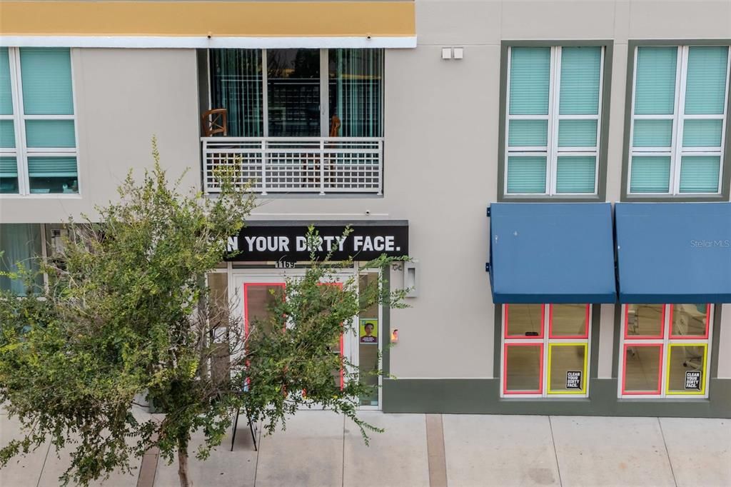 Active With Contract: $2,650 (2 beds, 1 baths, 1050 Square Feet)