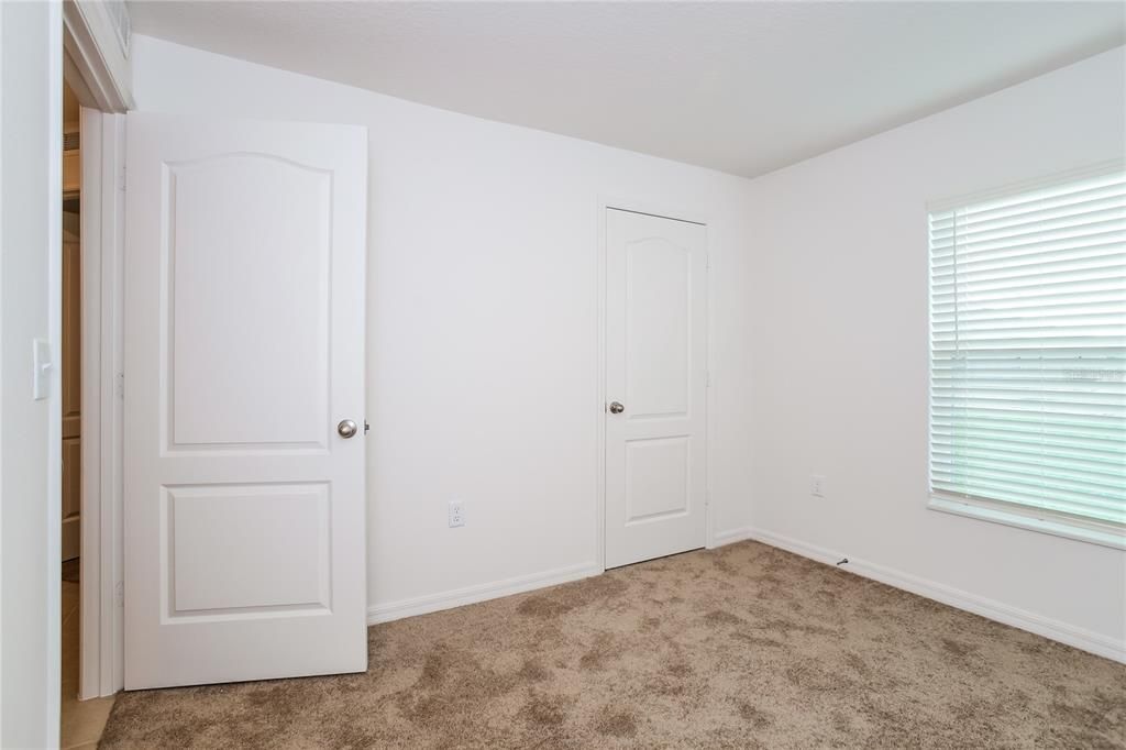 В аренду: $2,205 (4 спален, 2 ванн, 1851 Квадратных фут)