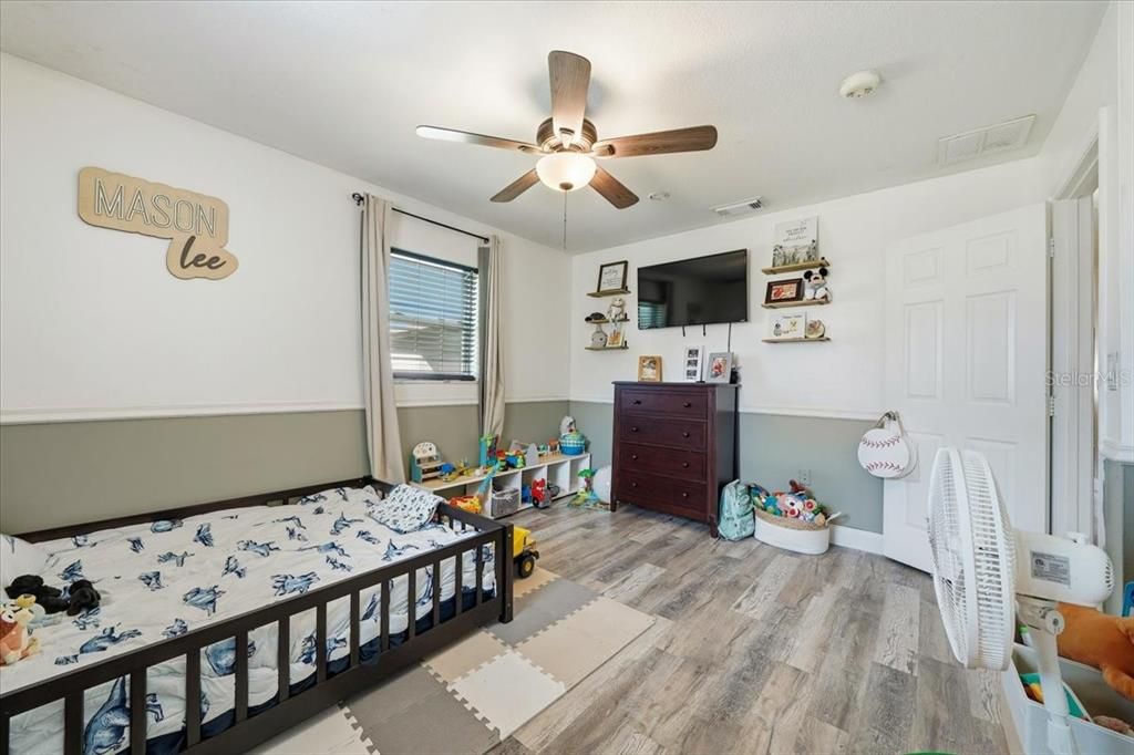 En Venta: $357,000 (5 camas, 4 baños, 1566 Pies cuadrados)