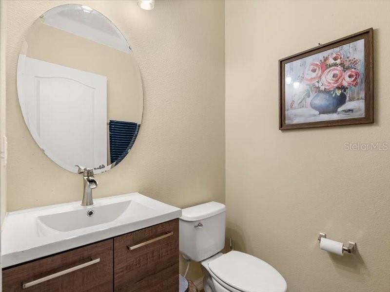 En Venta: $334,000 (3 camas, 2 baños, 1369 Pies cuadrados)