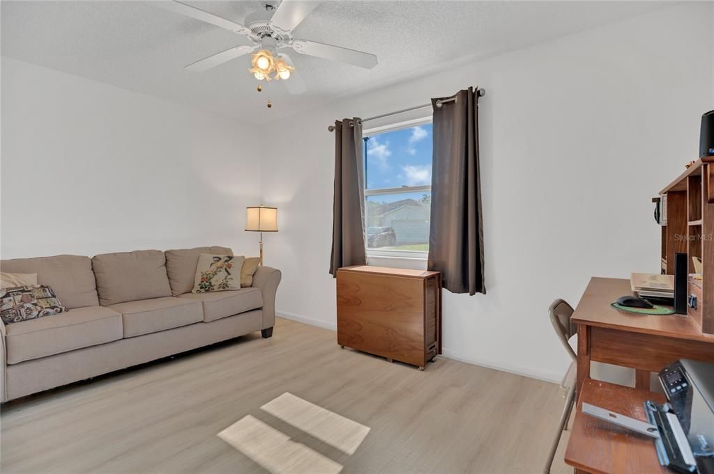 待售: $242,900 (3 贝兹, 2 浴室, 1720 平方英尺)