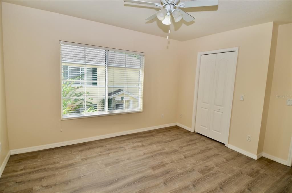 待售: $230,000 (3 贝兹, 2 浴室, 1200 平方英尺)