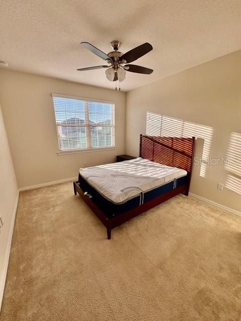 En Renta: $4,800 (4 camas, 3 baños, 2376 Pies cuadrados)