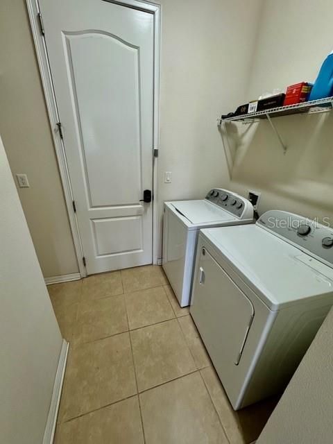 En Renta: $4,800 (4 camas, 3 baños, 2376 Pies cuadrados)