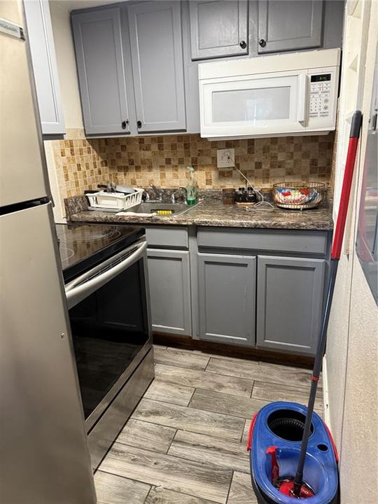 En Venta: $449,000 (5 camas, 0 baños, 1603 Pies cuadrados)