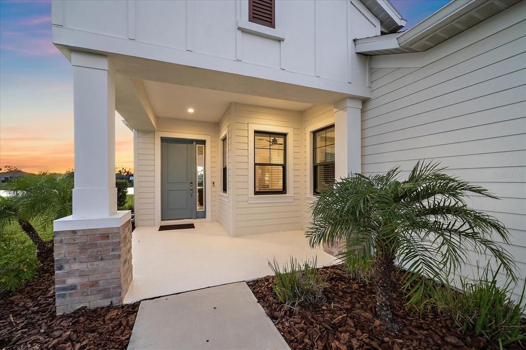 For Sale: $799,000 (3 beds, 2 baths, 2328 Square Feet)