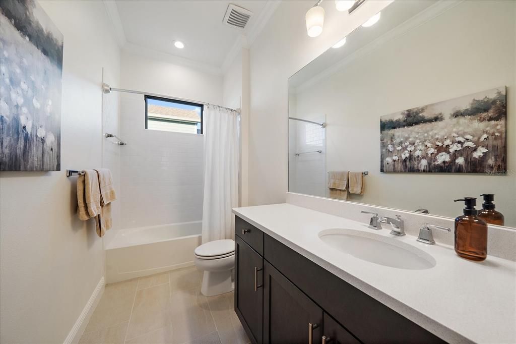 For Sale: $799,000 (3 beds, 2 baths, 2328 Square Feet)