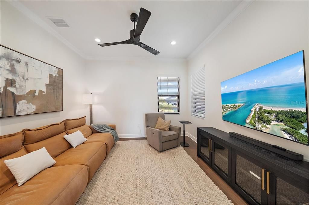 For Sale: $799,000 (3 beds, 2 baths, 2328 Square Feet)