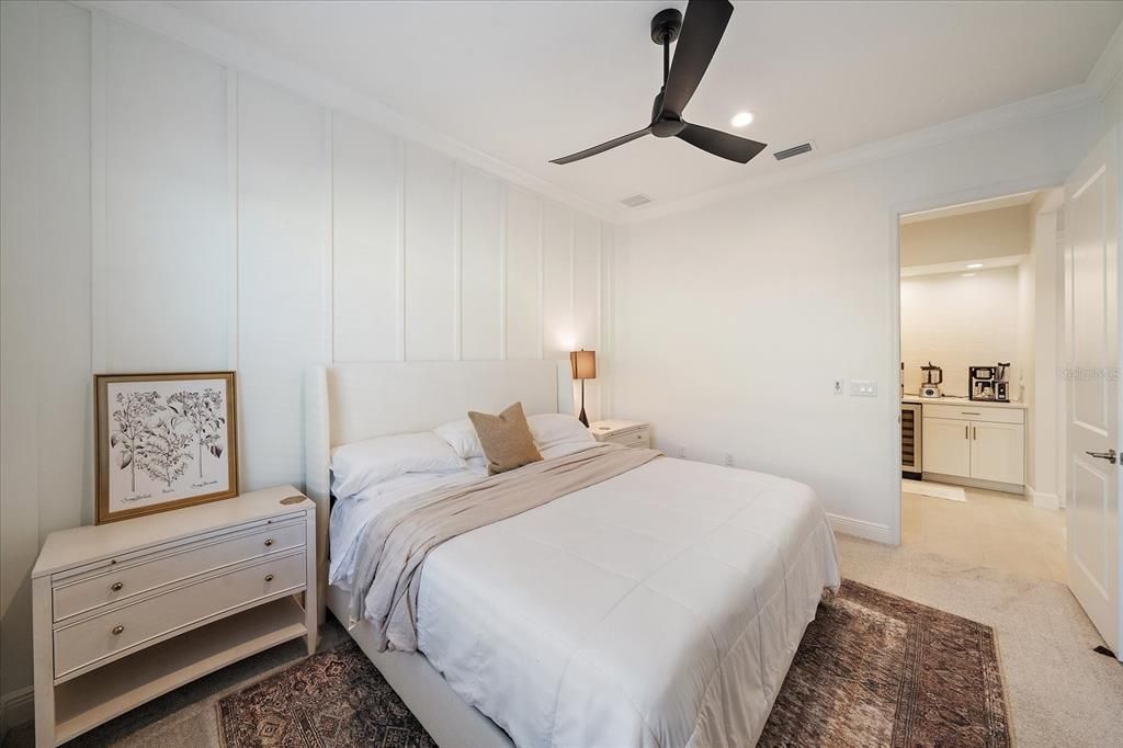 For Sale: $799,000 (3 beds, 2 baths, 2328 Square Feet)