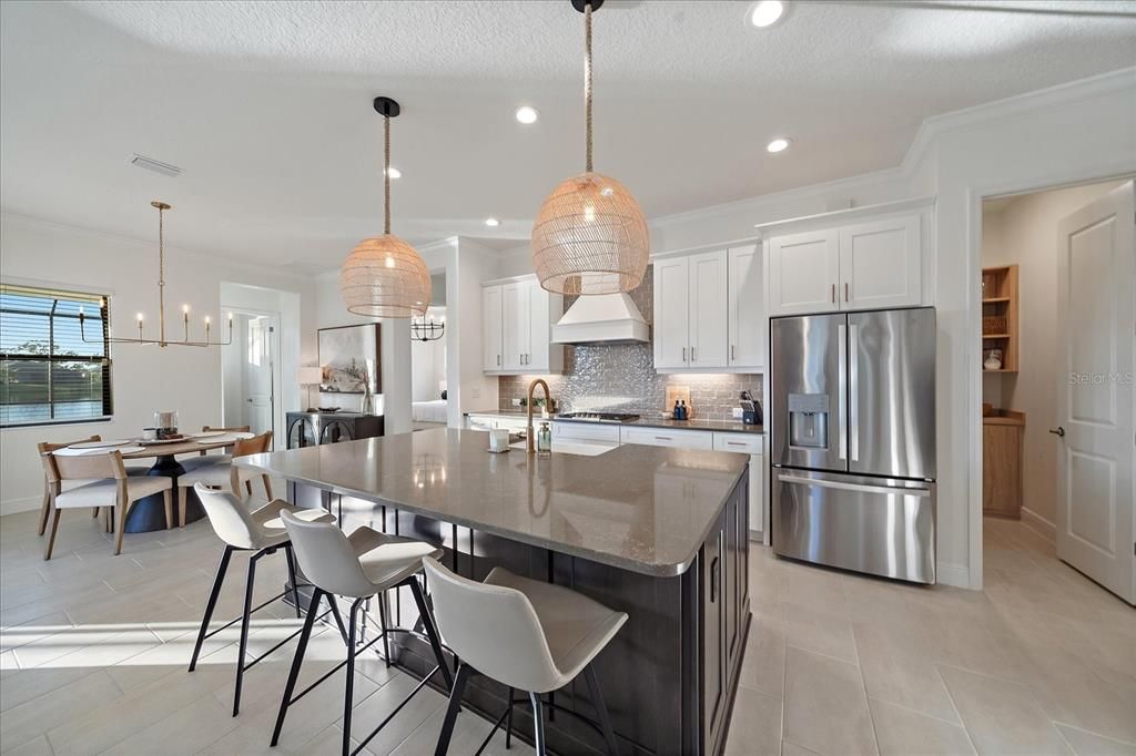 For Sale: $799,000 (3 beds, 2 baths, 2328 Square Feet)