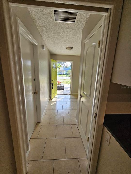 出租: $3,100 (4 贝兹, 2 浴室, 1710 平方英尺)