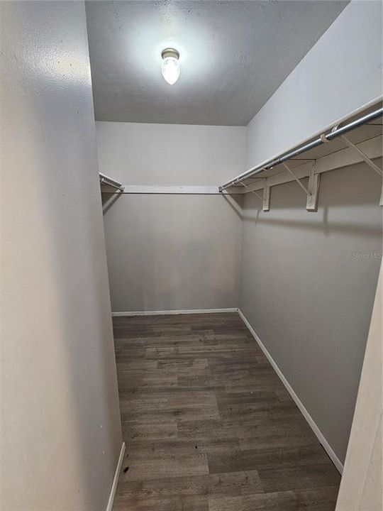 出租: $3,100 (4 贝兹, 2 浴室, 1710 平方英尺)