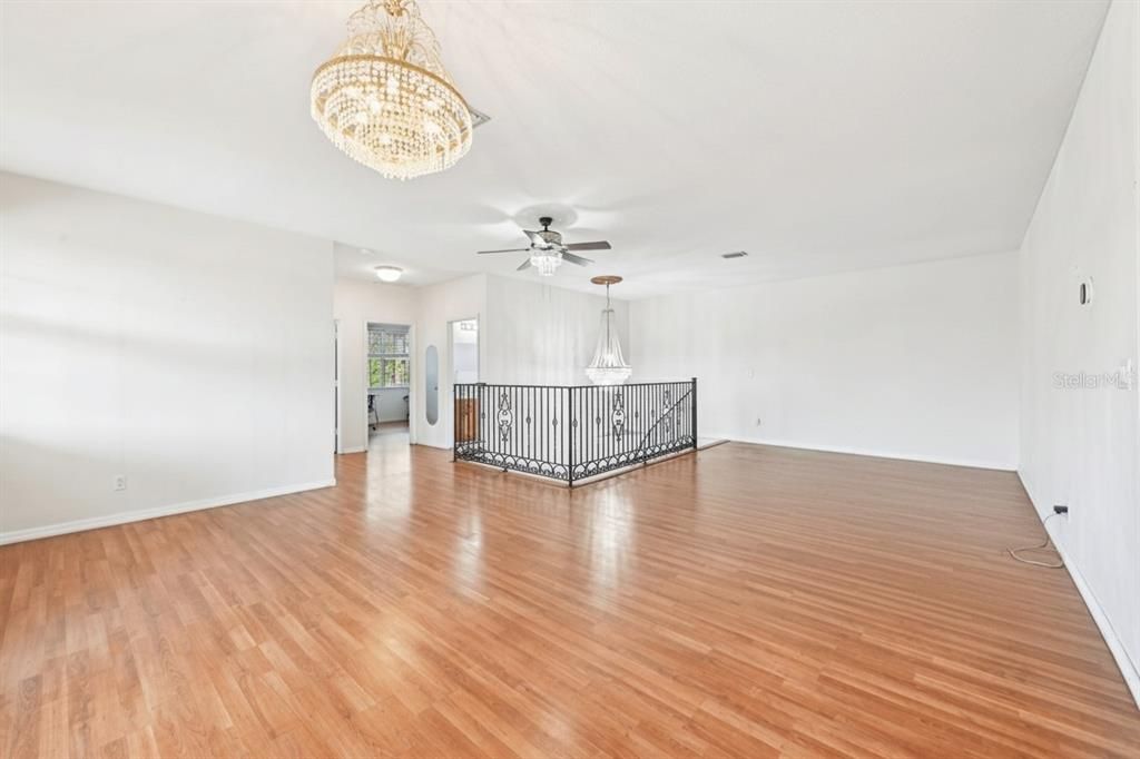 For Sale: $1,260,000 (6 beds, 4 baths, 5590 Square Feet)