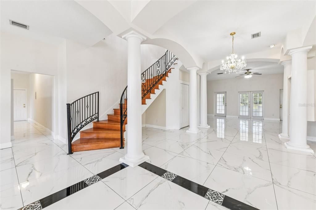 For Sale: $1,260,000 (6 beds, 4 baths, 5590 Square Feet)