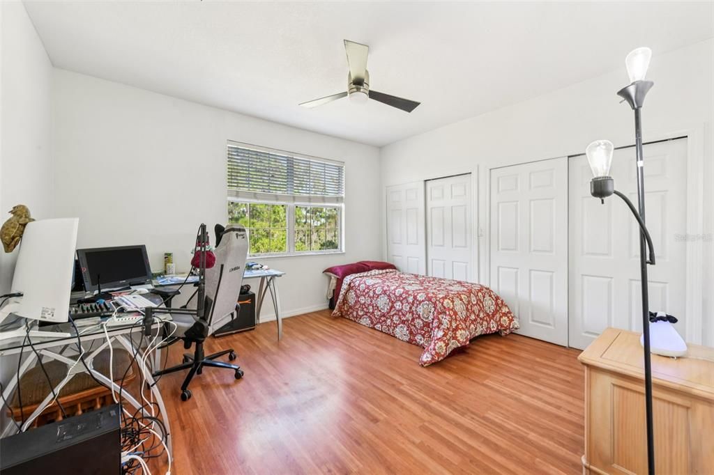 For Sale: $1,260,000 (6 beds, 4 baths, 5590 Square Feet)