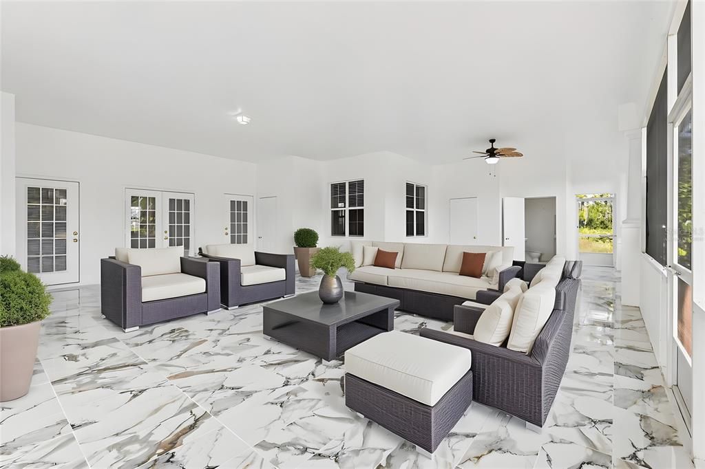 For Sale: $1,260,000 (6 beds, 4 baths, 5590 Square Feet)