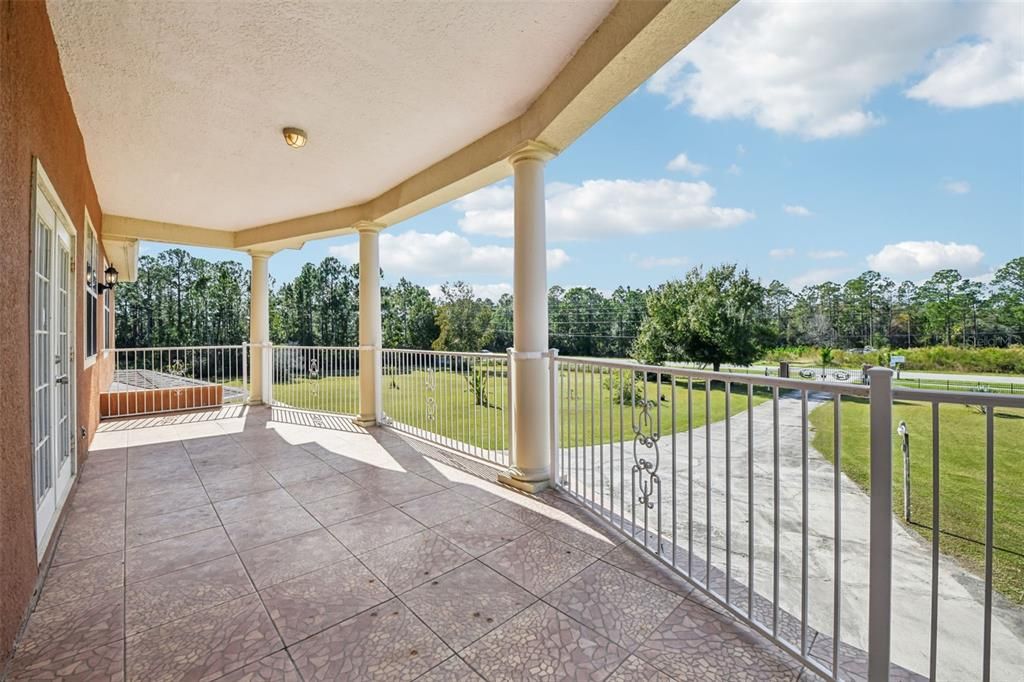 For Sale: $1,260,000 (6 beds, 4 baths, 5590 Square Feet)