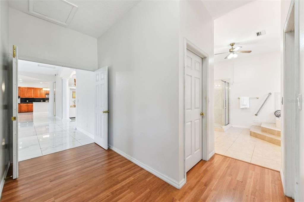 For Sale: $1,260,000 (6 beds, 4 baths, 5590 Square Feet)