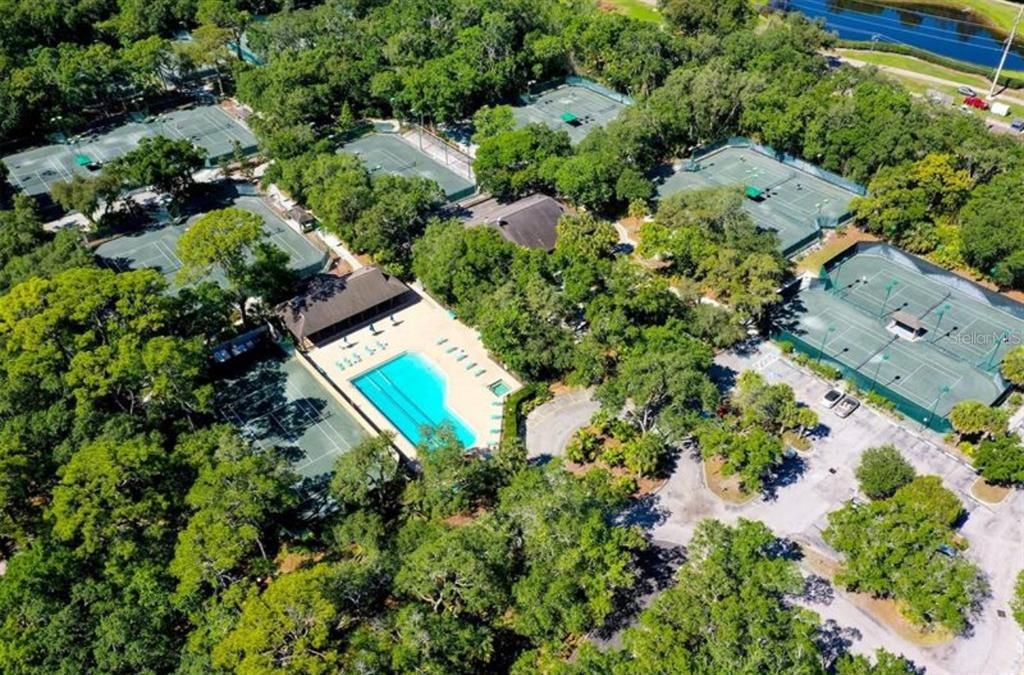 待售: $325,000 (2 贝兹, 2 浴室, 1099 平方英尺)