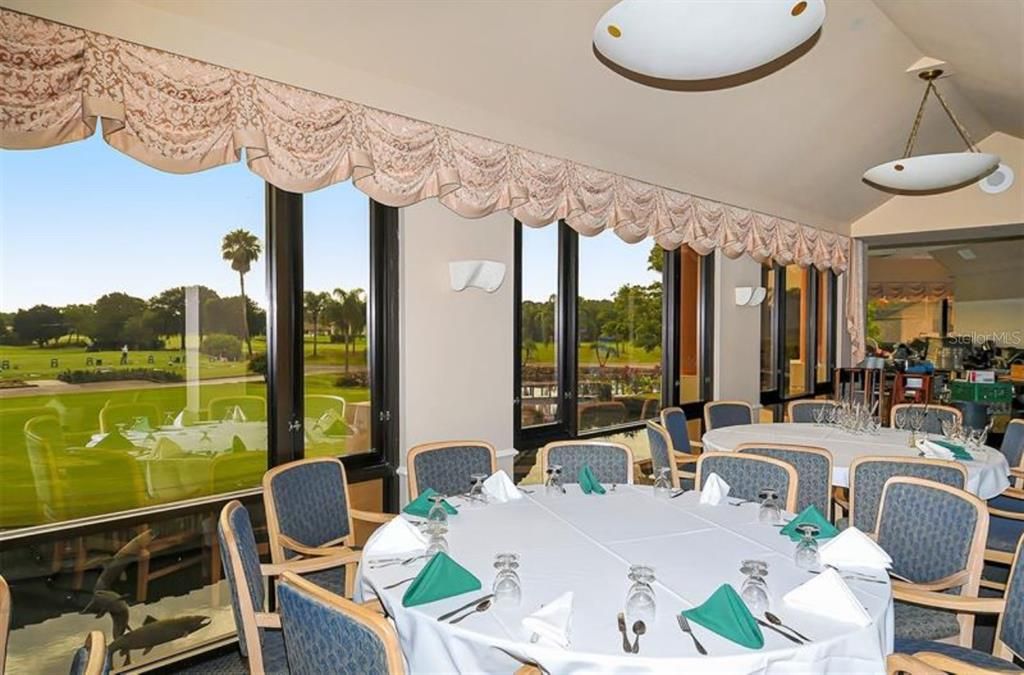 待售: $325,000 (2 贝兹, 2 浴室, 1099 平方英尺)