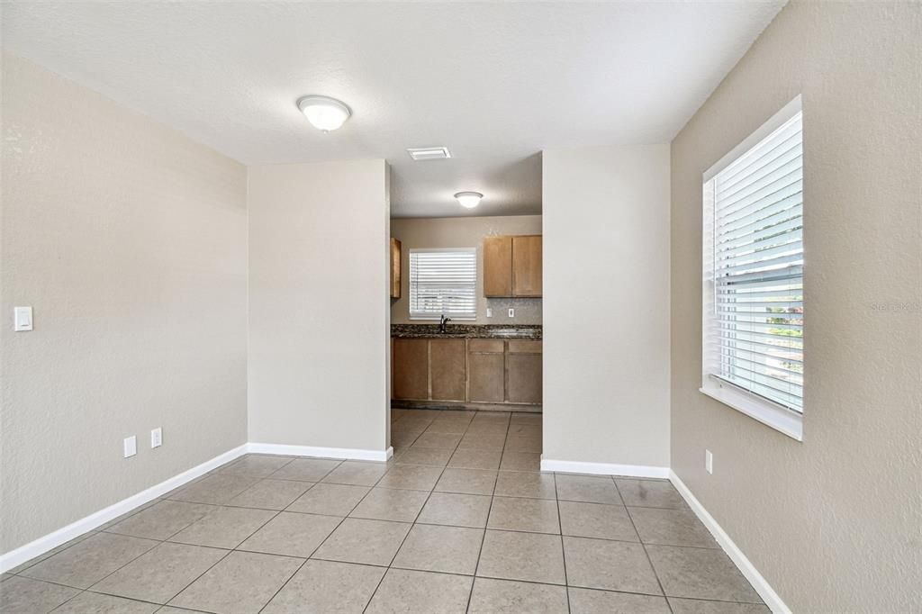 Activo con contrato: $759,000 (4 camas, 0 baños, 1624 Pies cuadrados)