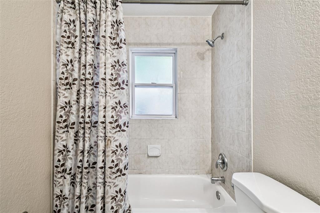 Activo con contrato: $759,000 (4 camas, 0 baños, 1624 Pies cuadrados)