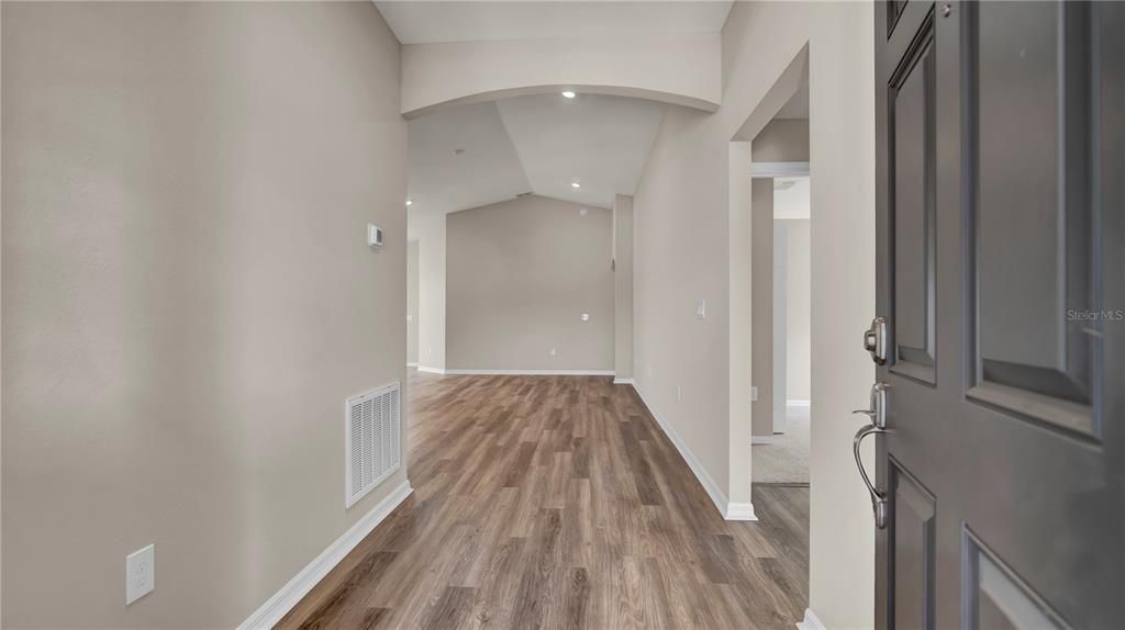 For Rent: $2,300 (4 beds, 2 baths, 1855 Square Feet)